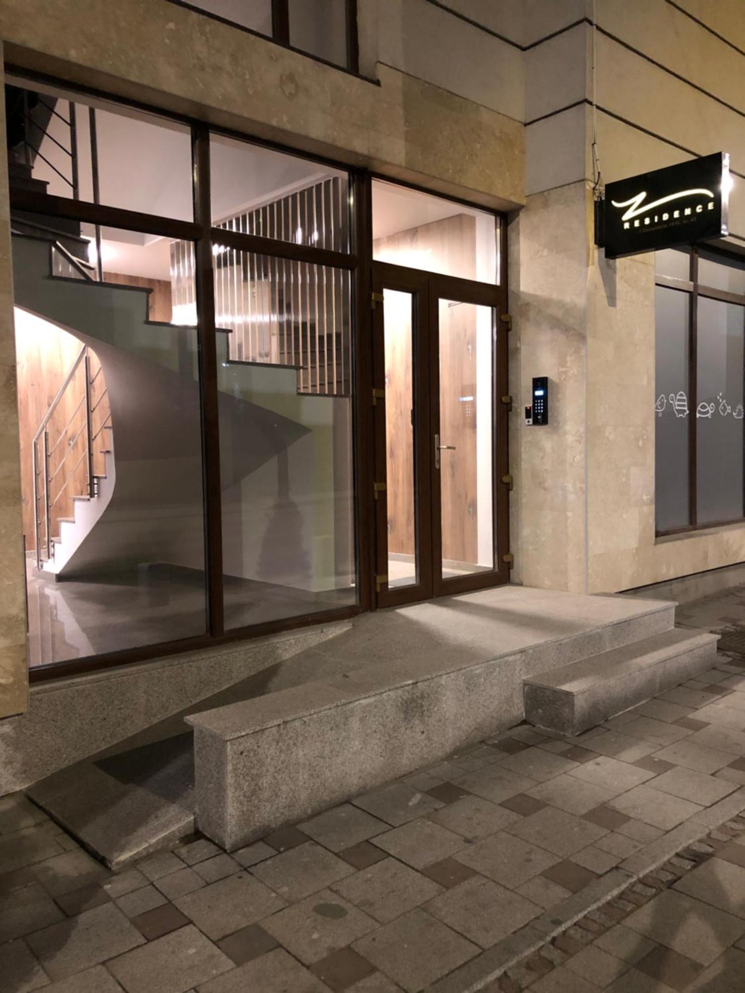 Zresidence Curtea de Argeş Esterno foto